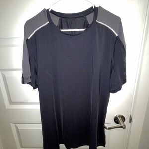 Lululemon black shirt